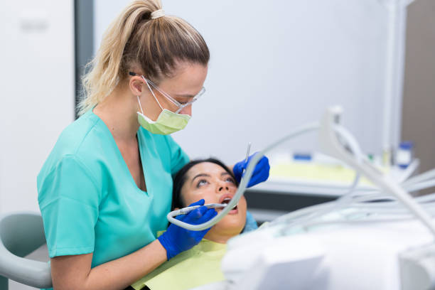 Best Emergency Dental Extractions in Steelville, MO